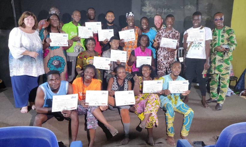 Le THEATRE DU COPION est à Cotonou avec des stagiaires en théâtre-action